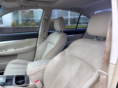 2010 Subaru Legacy 2.5i Premium