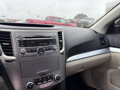 2010 Subaru Legacy 2.5i Premium