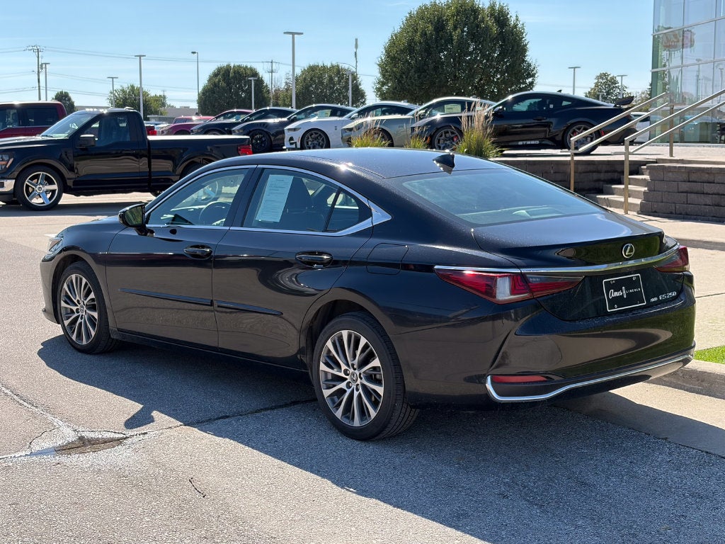2021 Lexus ES 250