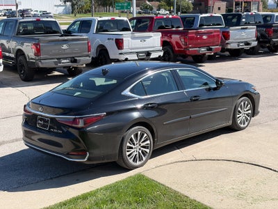 2021 Lexus ES 250