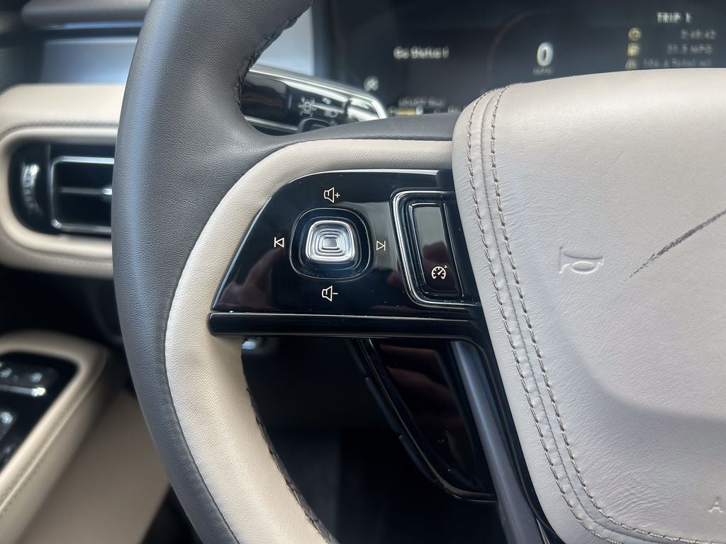 2023 Lincoln Aviator Standard