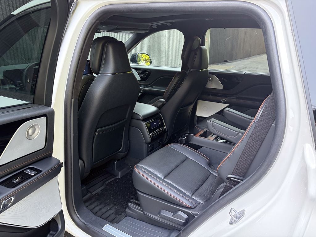 2025 Lincoln Aviator Black Label Premium