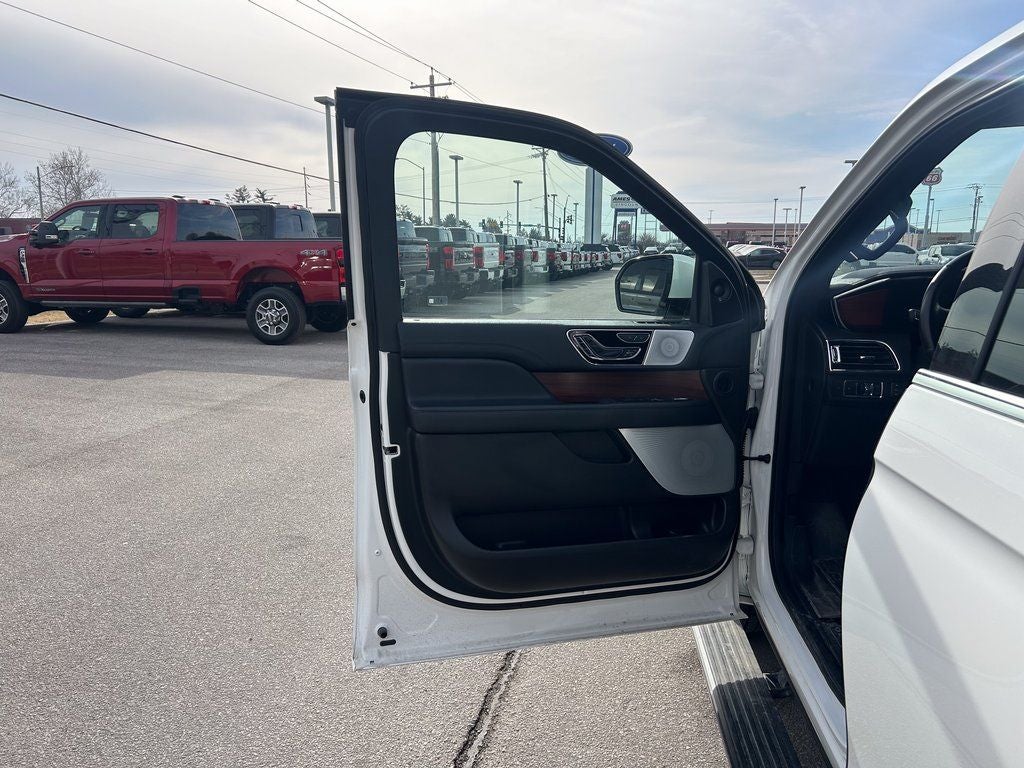 2023 Lincoln Navigator Reserve
