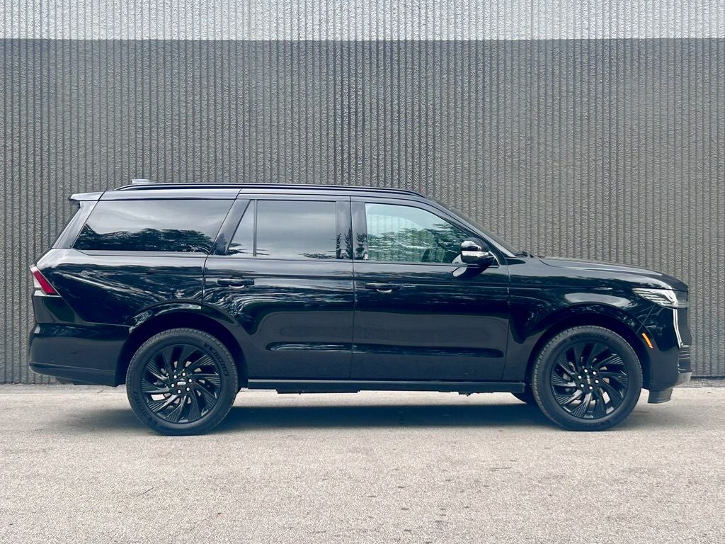 2025 Lincoln Navigator Reserve