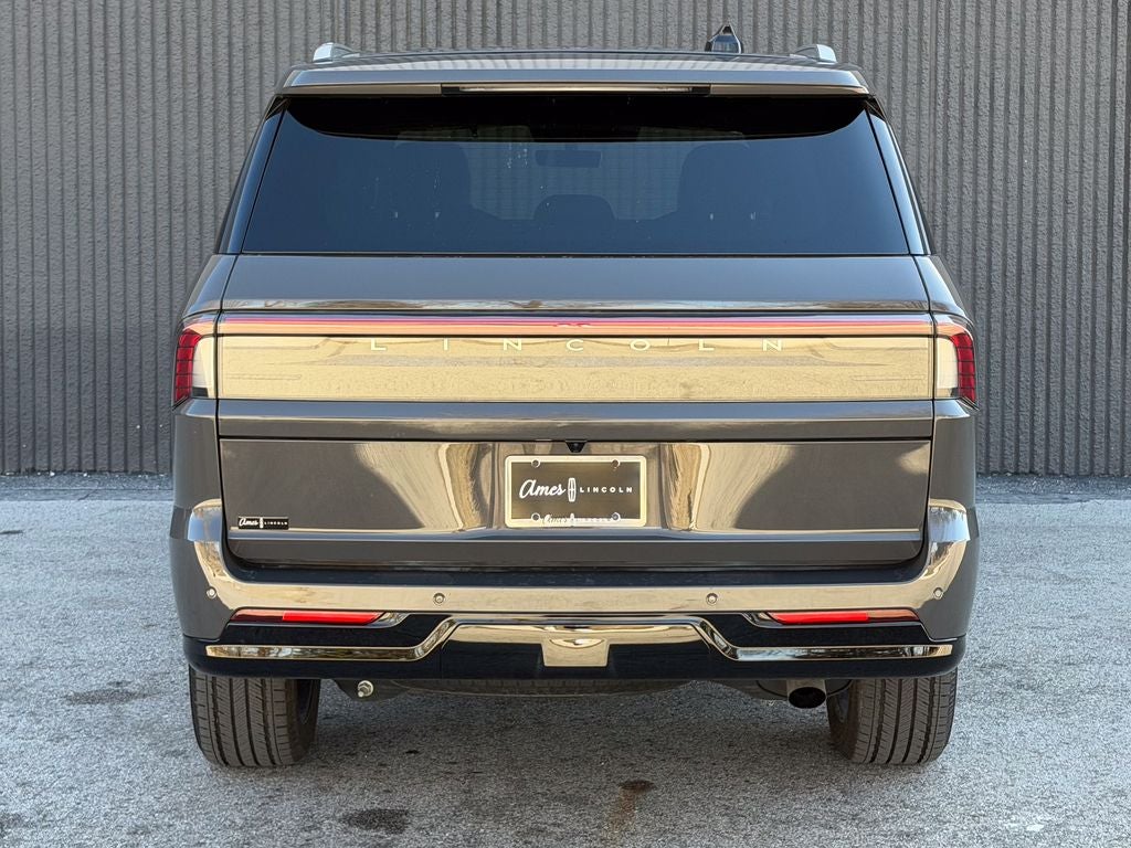 2025 Lincoln Navigator Black Label