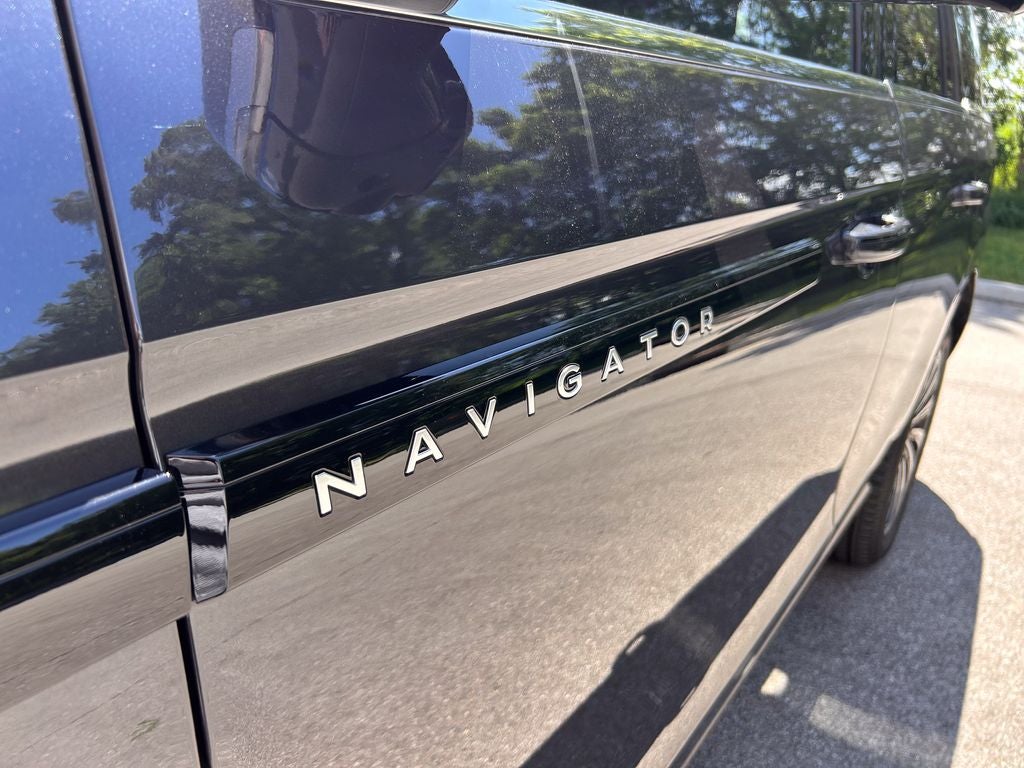 2025 Lincoln Navigator Black Label