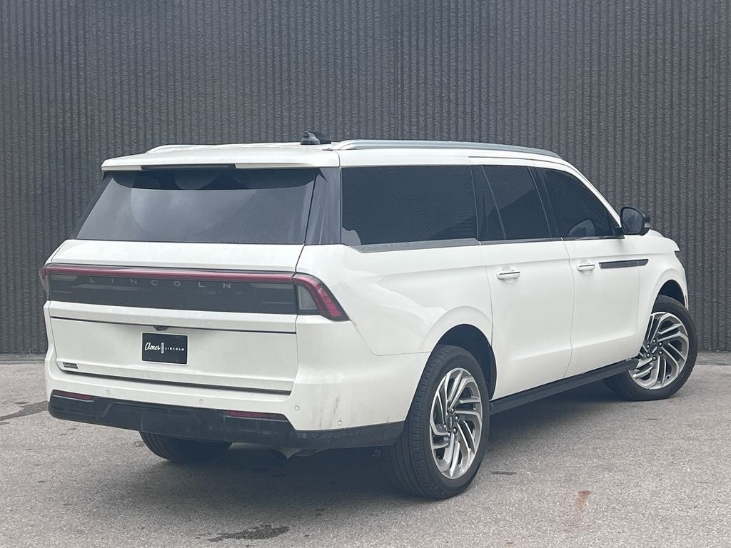 2025 Lincoln Navigator L Reserve