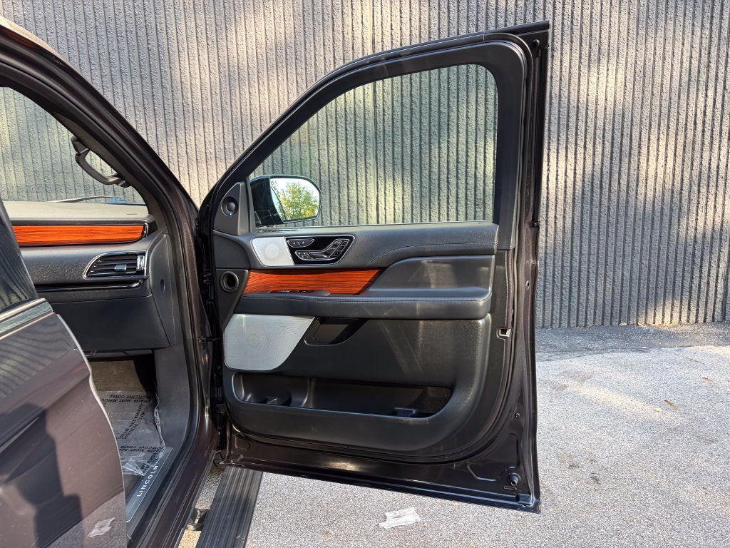 2024 Lincoln Navigator L Reserve