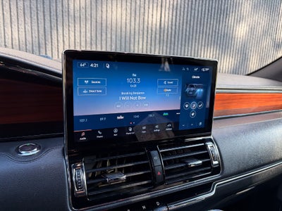 2024 Lincoln Navigator L Reserve