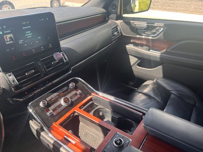 2021 Lincoln Navigator L Reserve