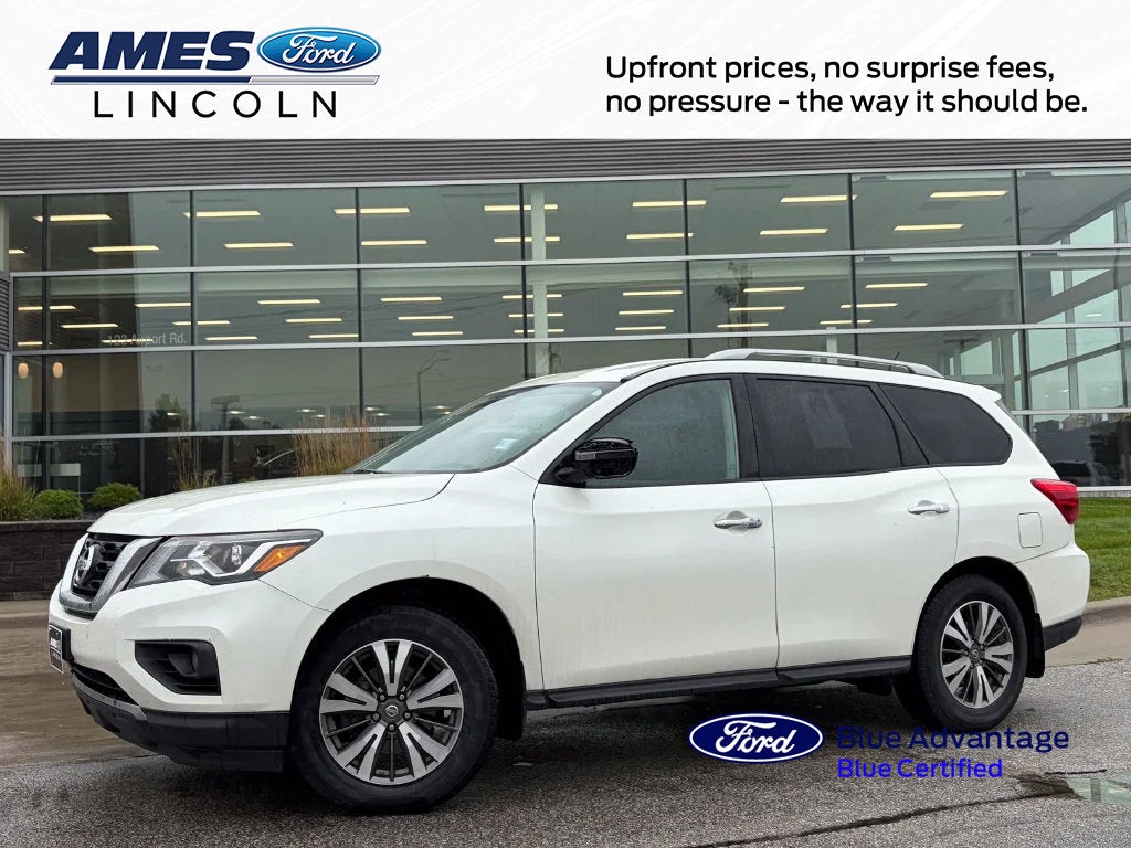 2017 Nissan Pathfinder SL