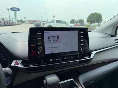2023 Toyota Sienna LE 8 Passenger