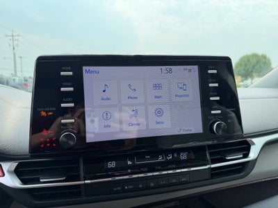 2023 Toyota Sienna LE 8 Passenger