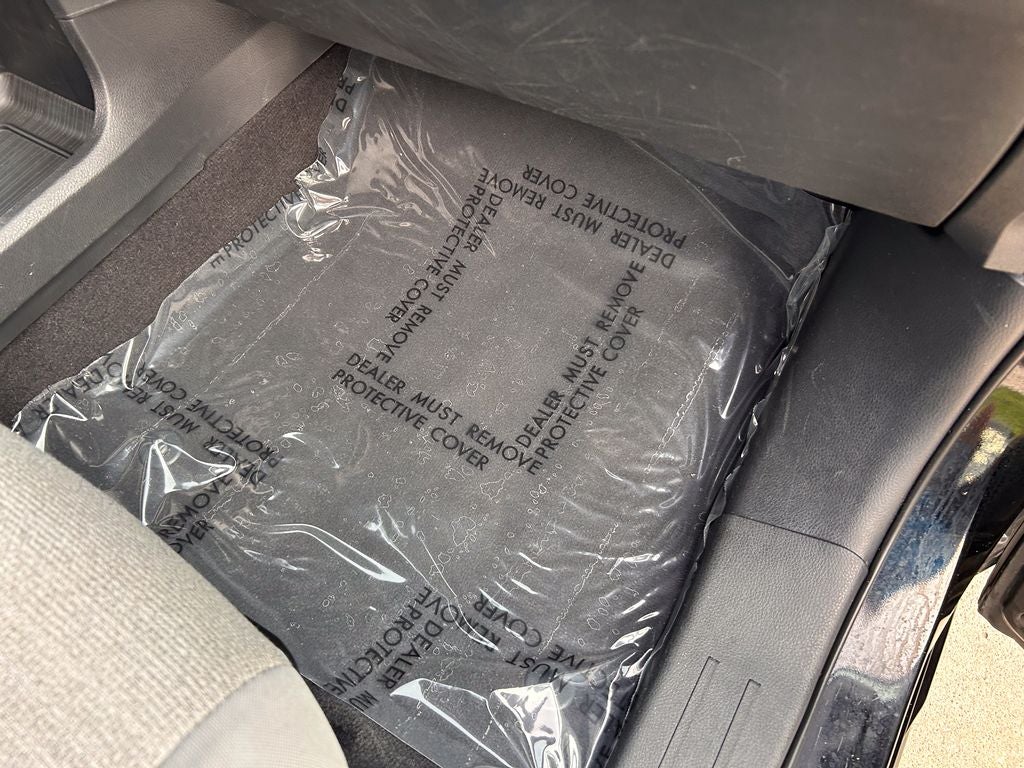 2025 Toyota Sienna LE 8 Passenger