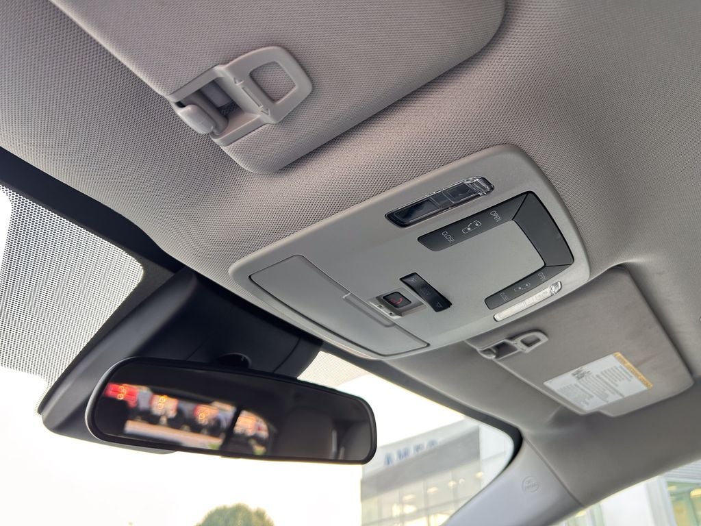 2025 Toyota Sienna LE 8 Passenger
