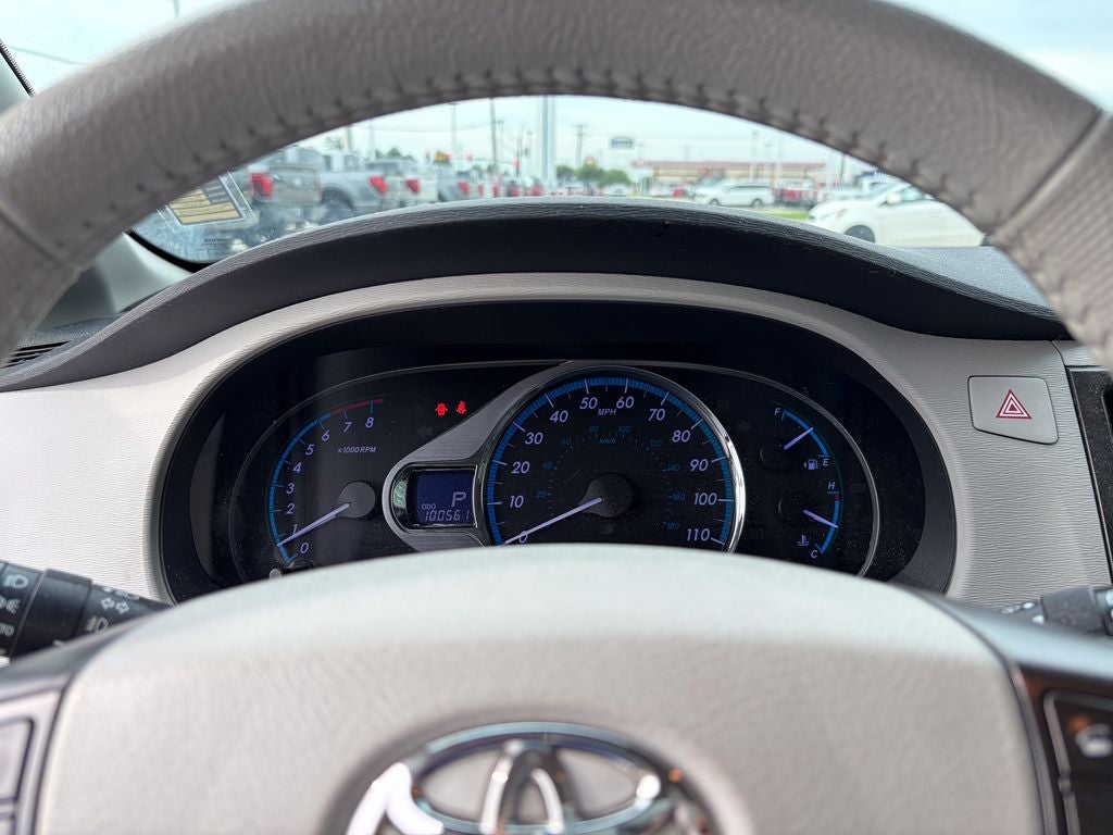 2013 Toyota Sienna XLE 8 Passenger