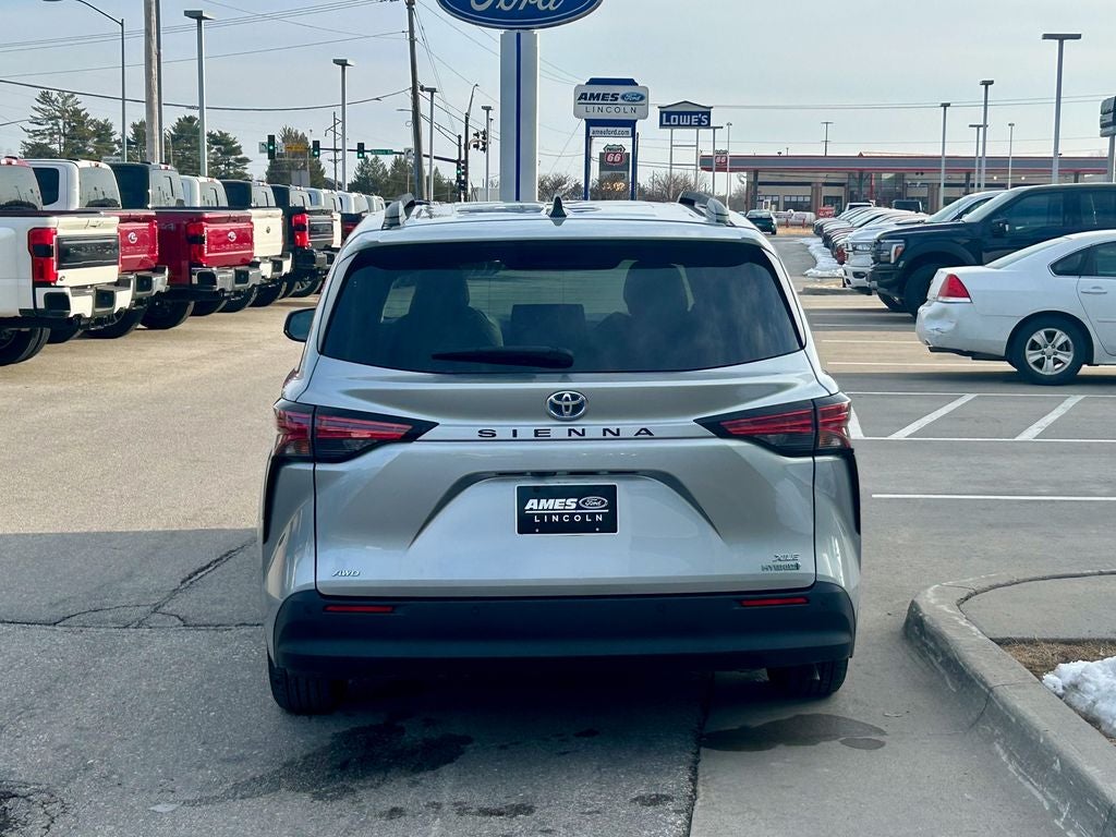 2021 Toyota Sienna XLE 7 Passenger