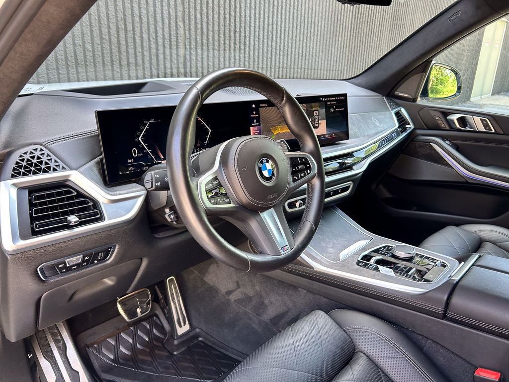 2023 BMW X7 xDrive40i