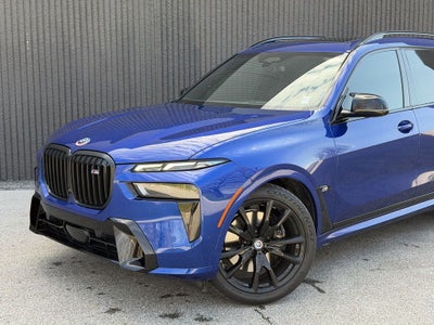 2023 BMW X7 M60i