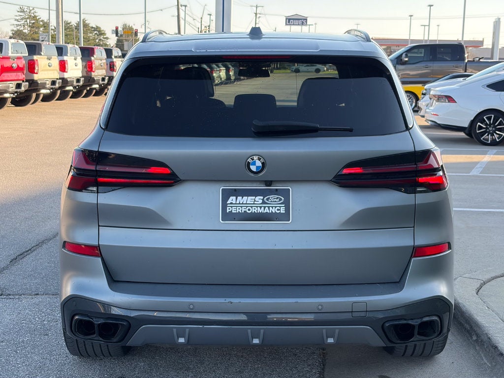2025 BMW X5 M60i