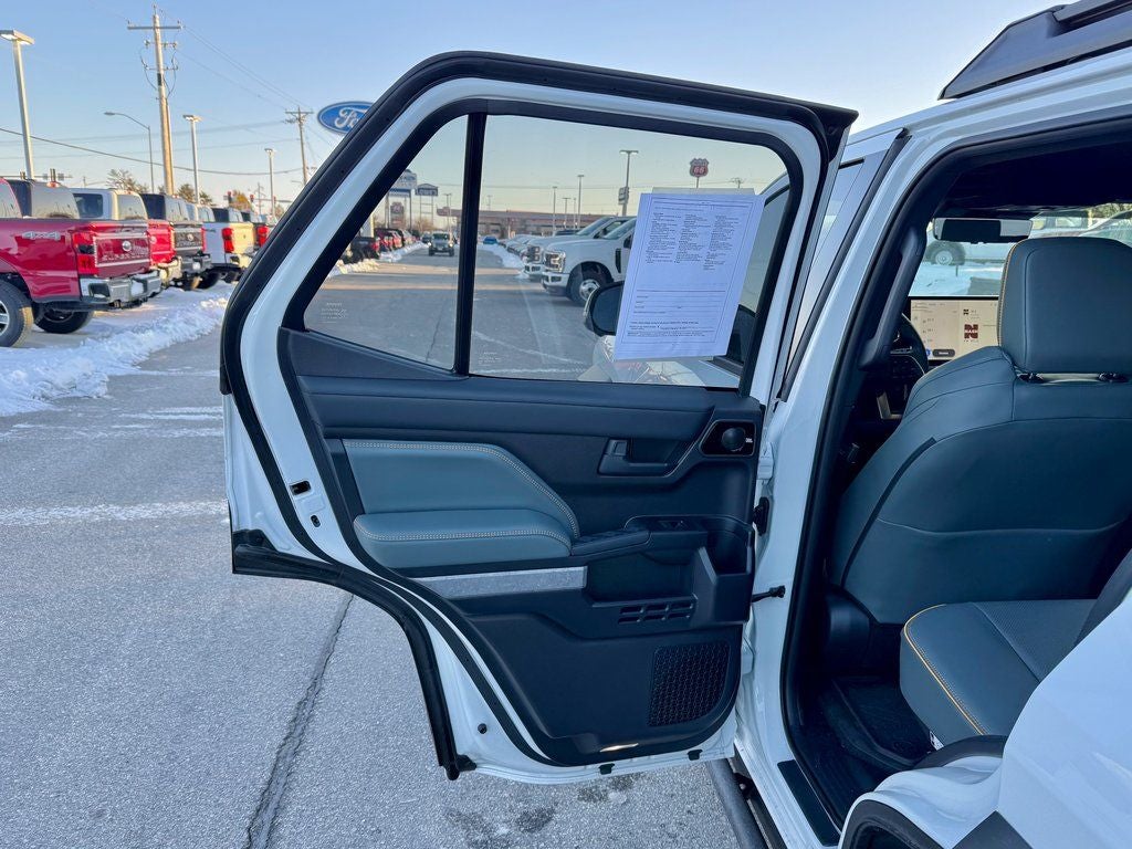 2025 Toyota 4Runner i-FORCE MAX Hybrid Trailhunter