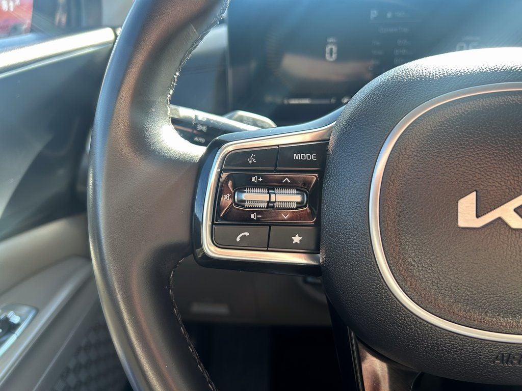 2025 Kia Carnival LXS