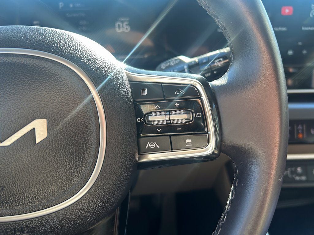 2025 Kia Carnival LXS