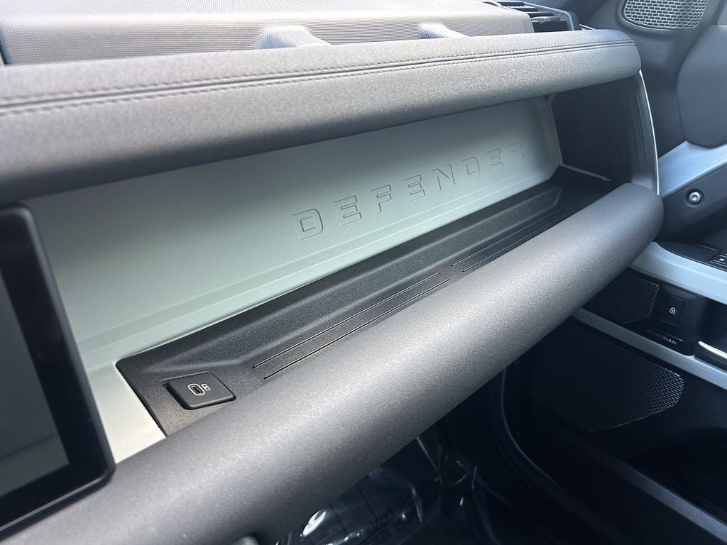 2023 Land Rover Defender 110 S