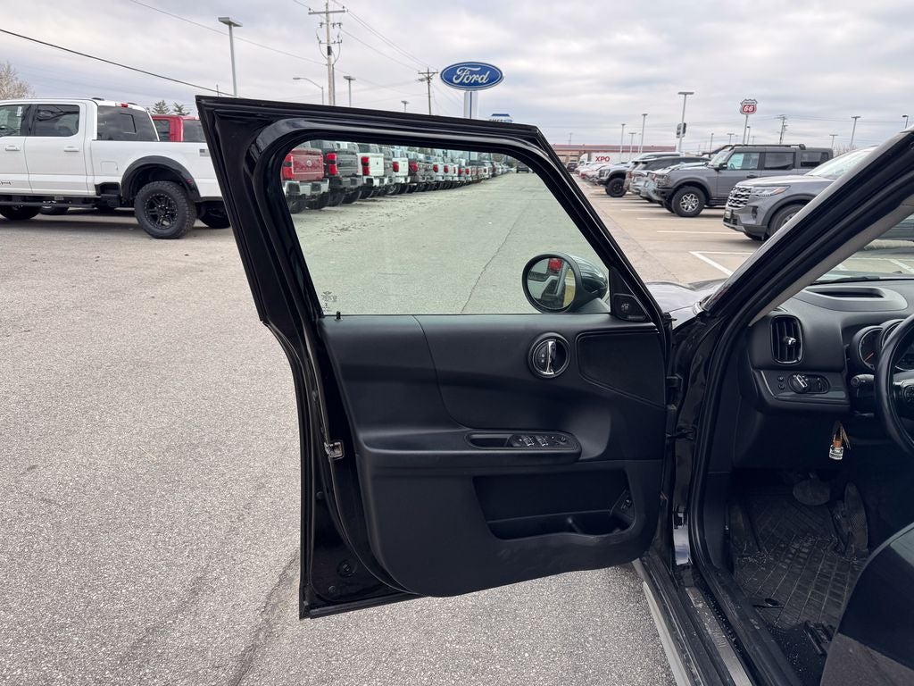 2017 MINI Cooper Countryman ALL4 Base