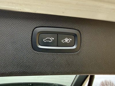 2021 Volvo XC90 T5 Momentum