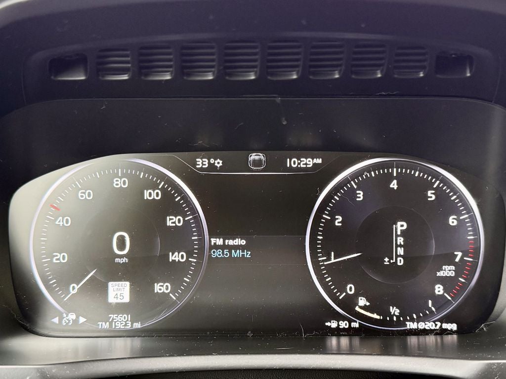 2021 Volvo XC90 T5 Momentum