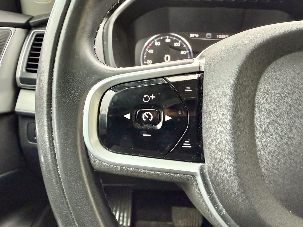 2021 Volvo XC90 T5 Momentum