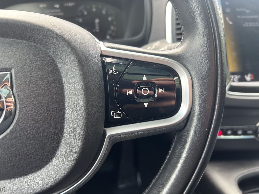 2021 Volvo XC90 T5 Momentum