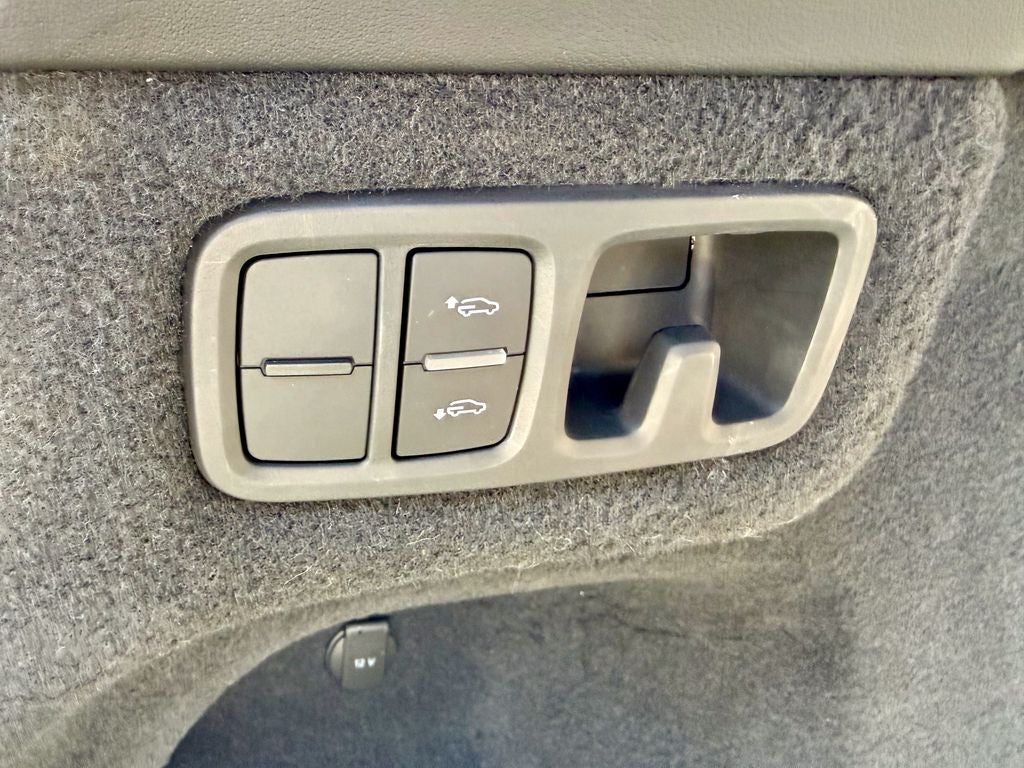 2021 Lamborghini Urus Base