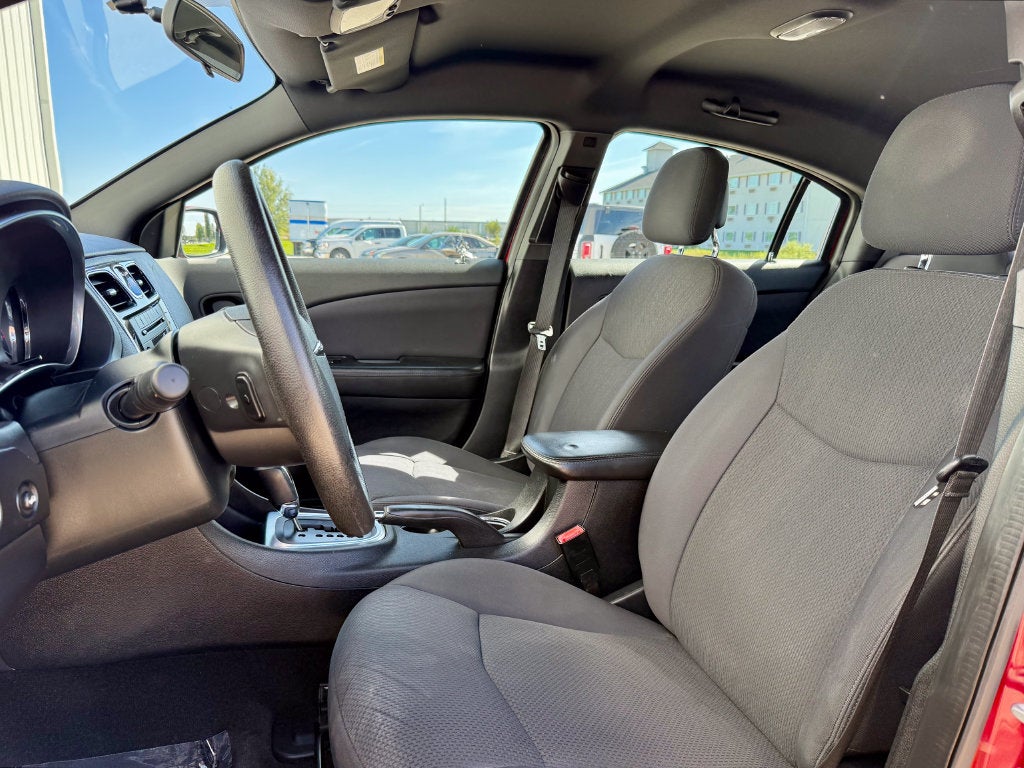 2012 Chrysler 200 LX