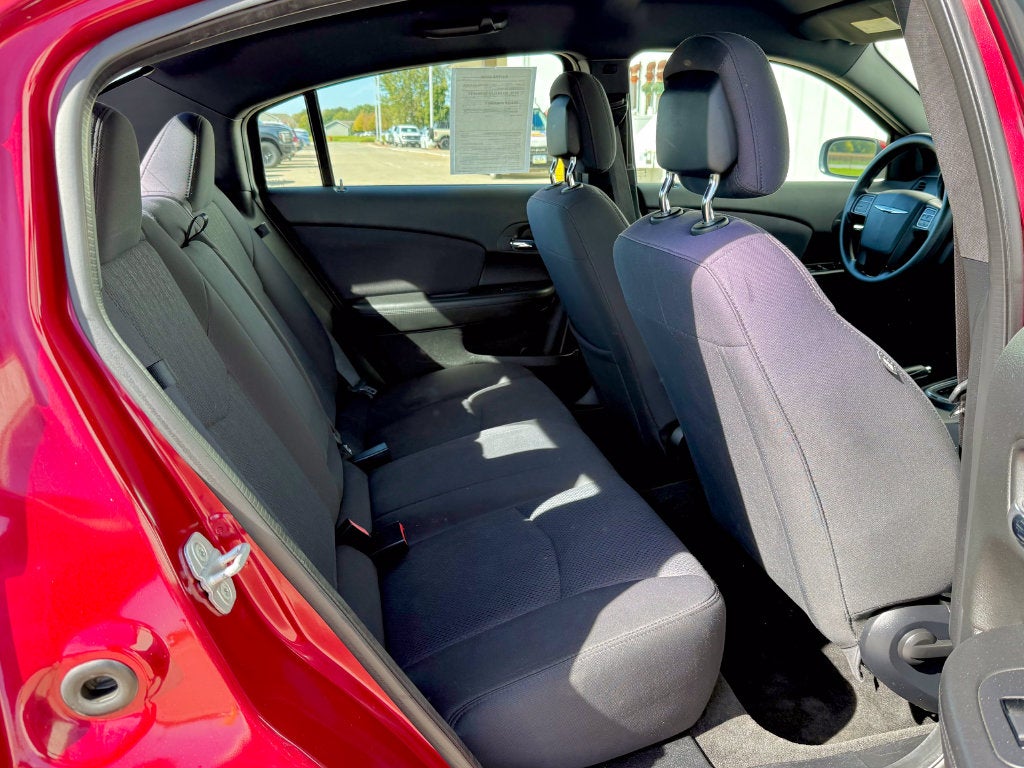 2012 Chrysler 200 LX