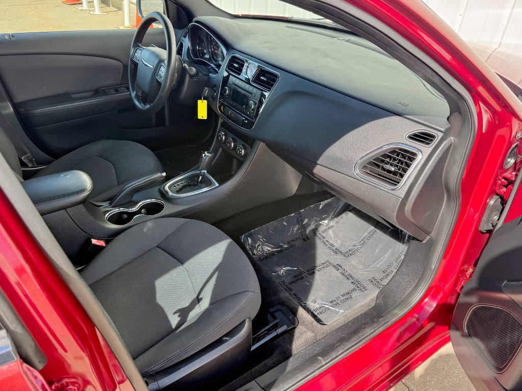 2012 Chrysler 200 LX