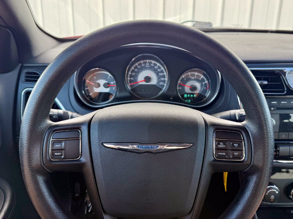 2012 Chrysler 200 LX