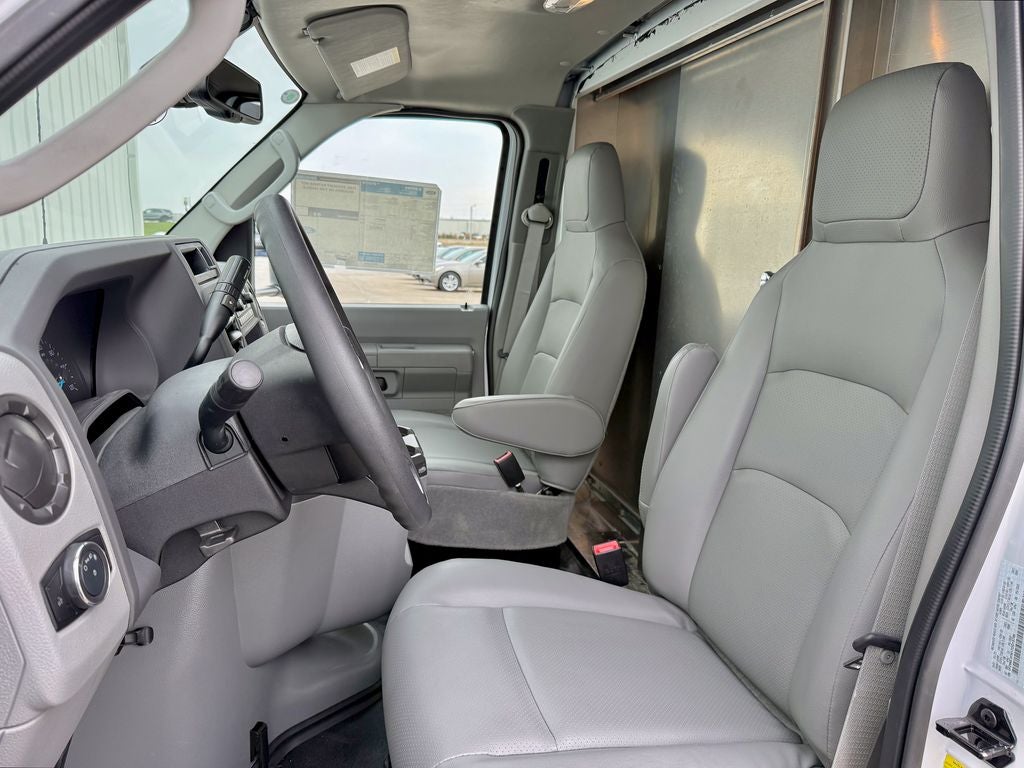 2026 Ford E-350SD Base Cutaway