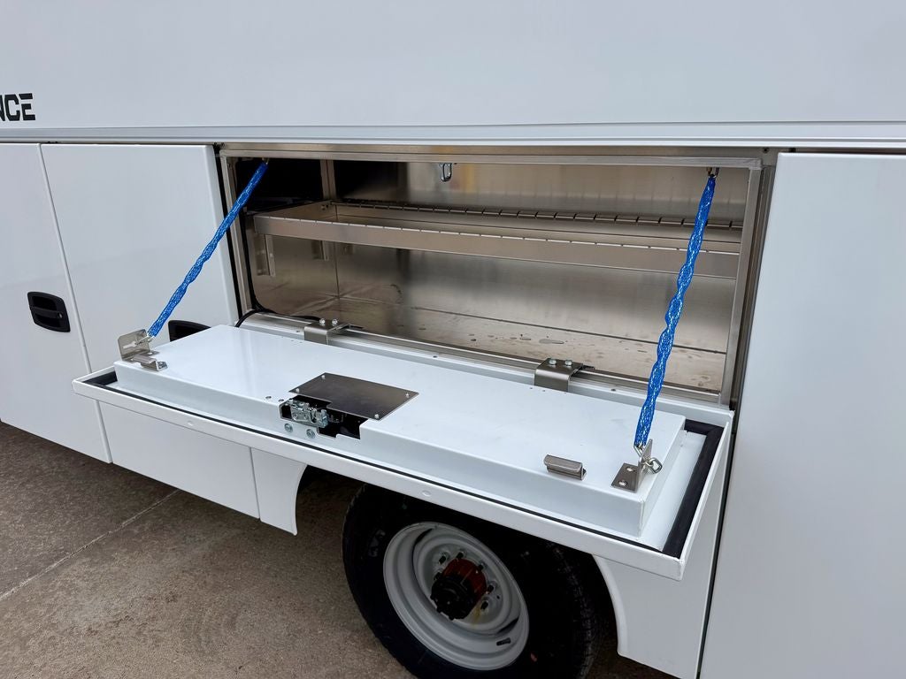 2026 Ford E-350SD Base Cutaway