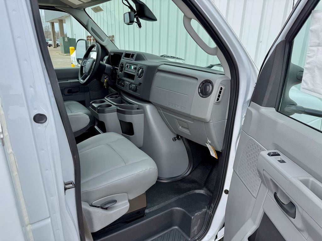 2026 Ford E-350SD Base Cutaway