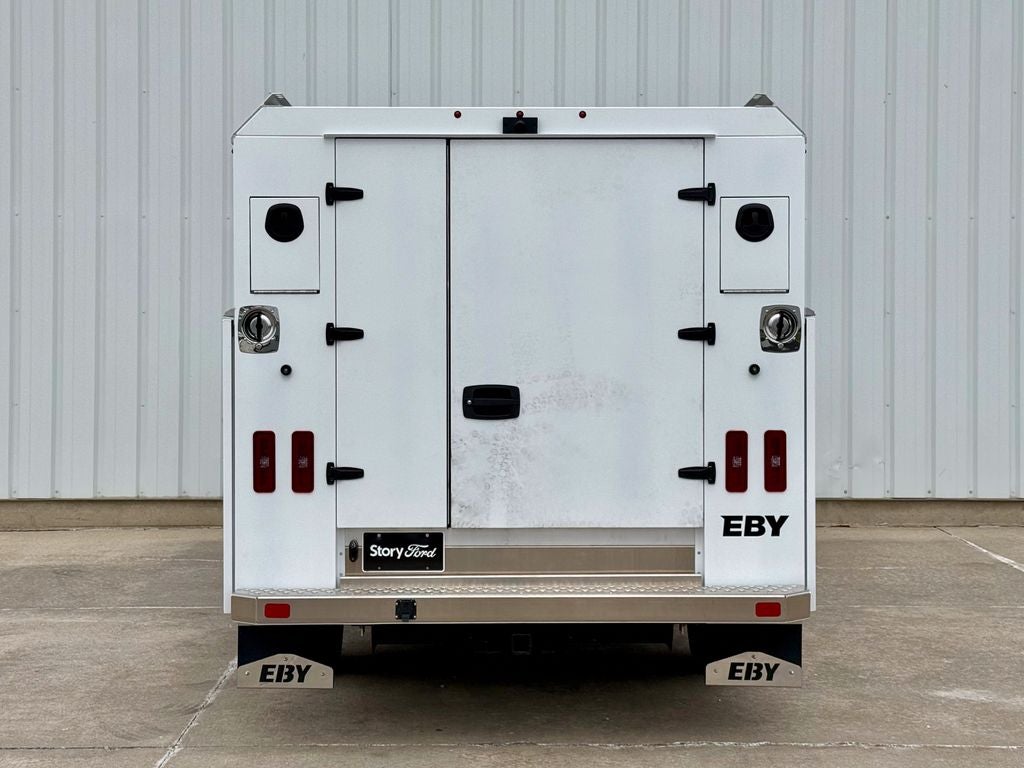 2026 Ford E-350SD Base Cutaway