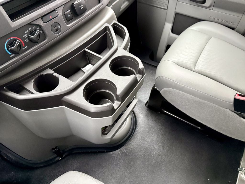 2025 Ford E-350SD Base Cutaway