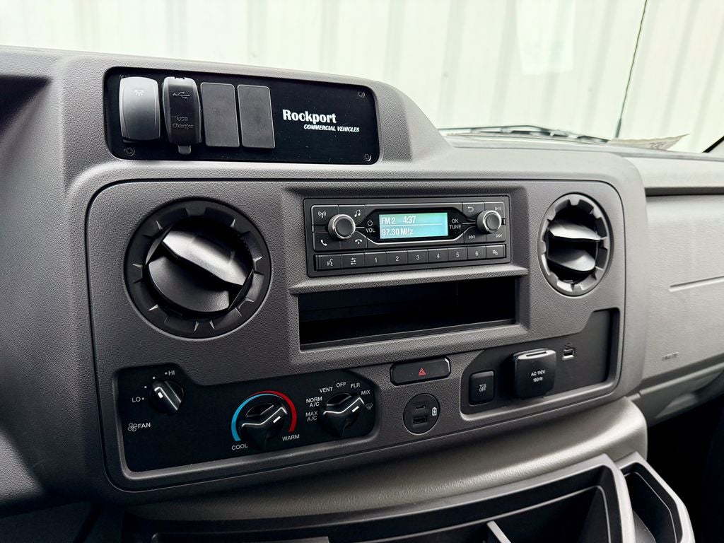 2025 Ford E-350SD Base Cutaway