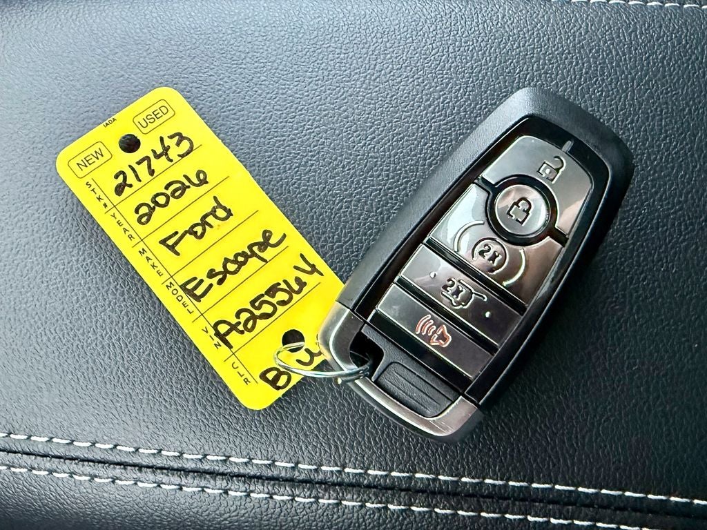 2026 Ford Escape Platinum