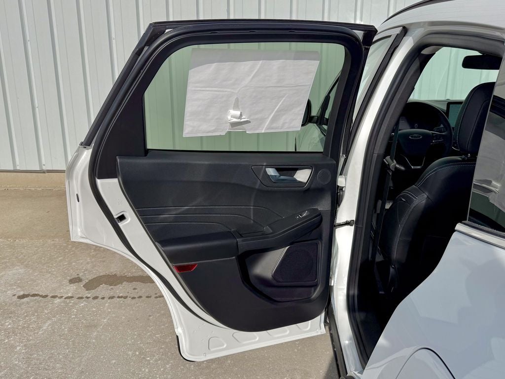 2026 Ford Escape Hybrid Platinum