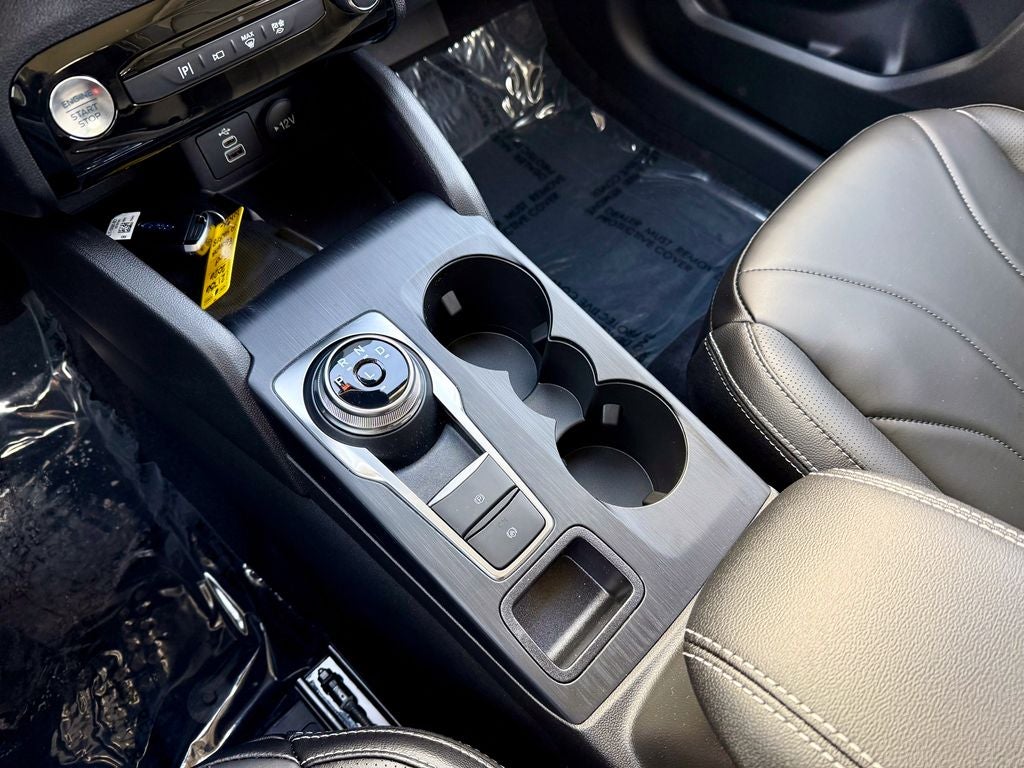 2026 Ford Escape Hybrid Platinum