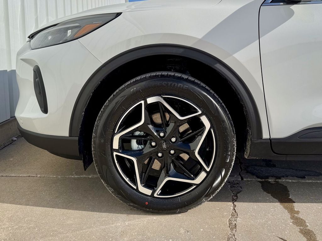 2026 Ford Escape Hybrid Platinum