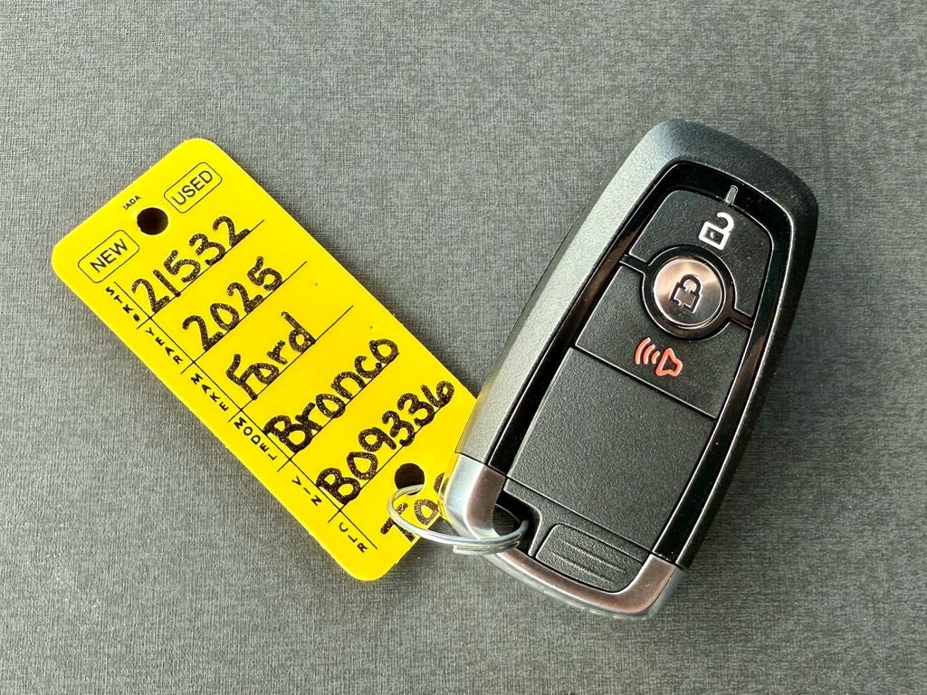 2025 Ford Bronco Base