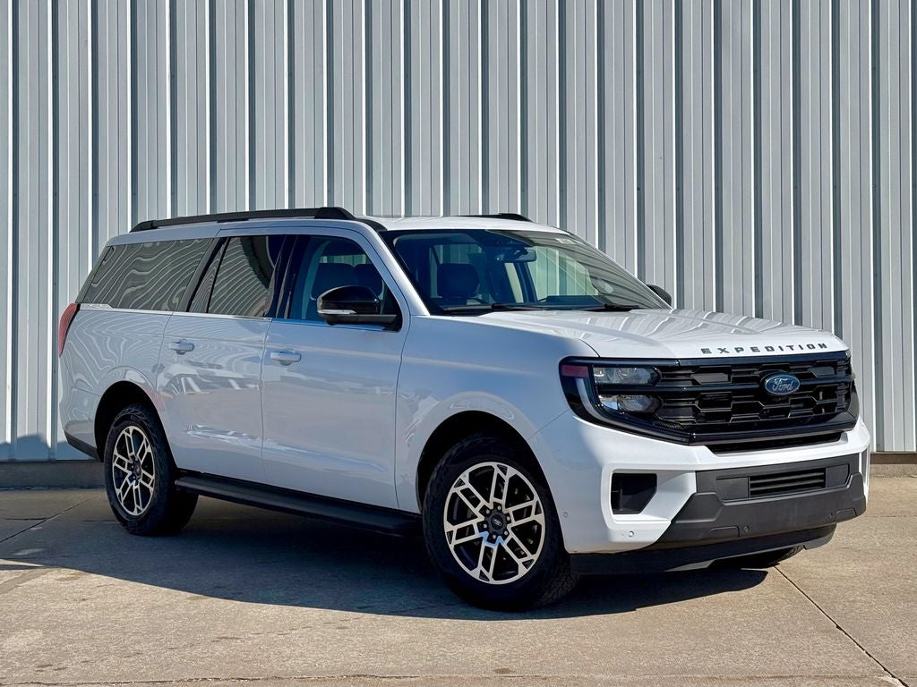 2025 Ford Expedition Max Active